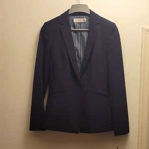 NWT Navy size 2 Tahari matching suit coat and pants